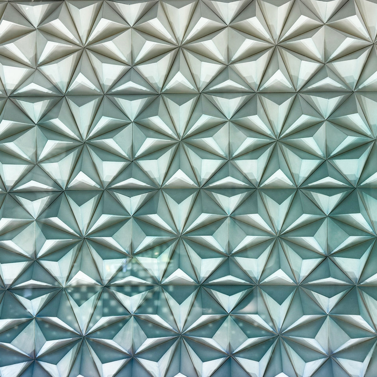 Indigo Prism | Detail