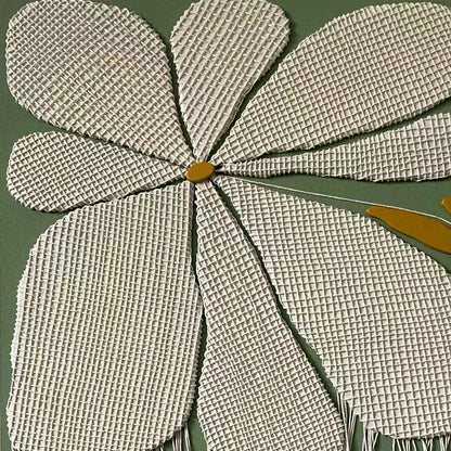 Moss Thread Bloom | Detail