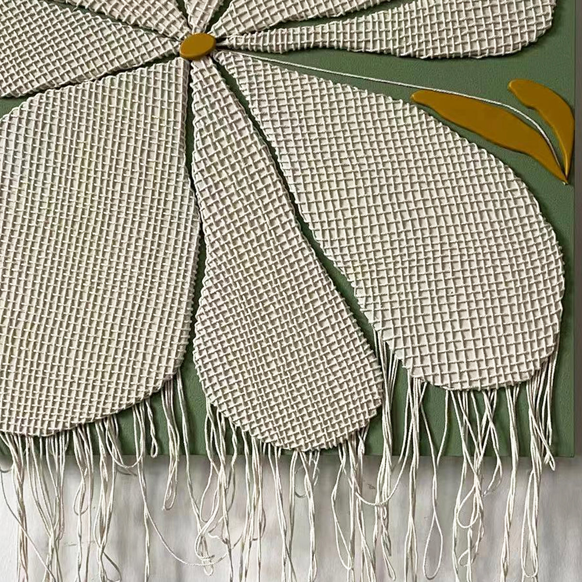 Moss Thread Bloom | Detail