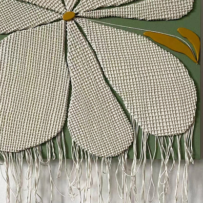 Moss Thread Bloom | Detail